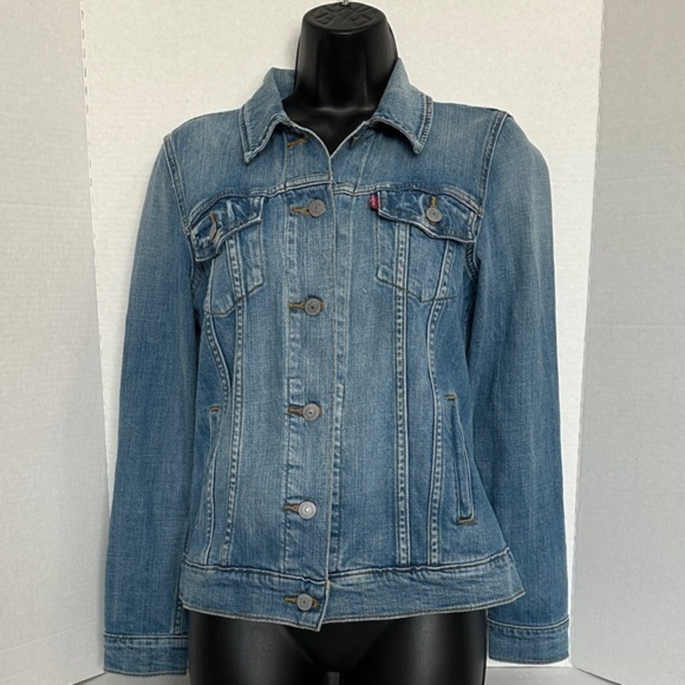 Levi's Medium Wash Denim Jacket medium